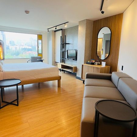 Hotel Casa Victoria 메딜린 외부 사진