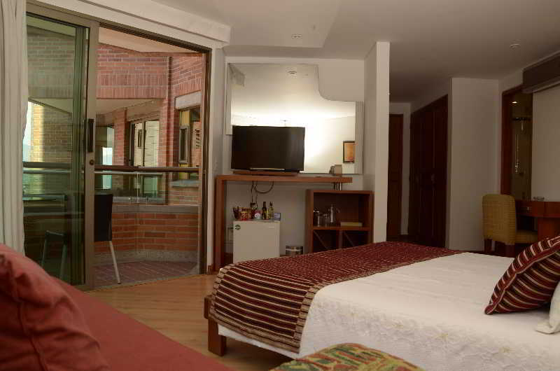 Hotel Casa Victoria 메딜린 외부 사진