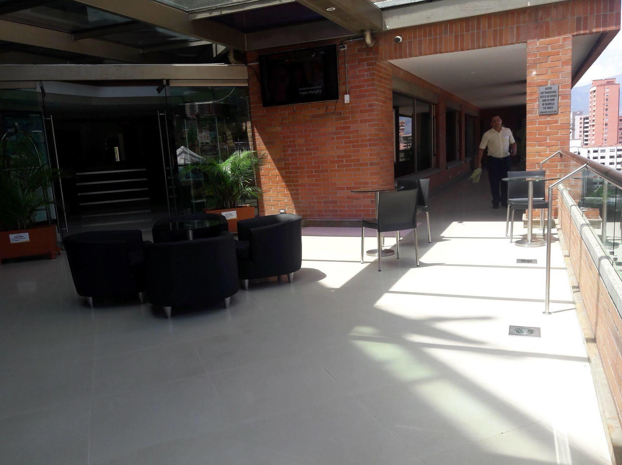 Hotel Casa Victoria 메딜린 외부 사진